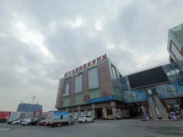 637建材家居店急转让空转带装修设备