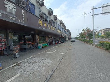 【恭喜转出成交】2081海宁谈桥厂区附近路口餐饮店急转让【鸿运川菜馆】