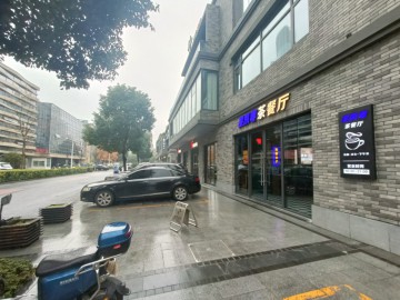 【恭喜成交】2388商业中心九曲里街区餐饮店转让或寻合作