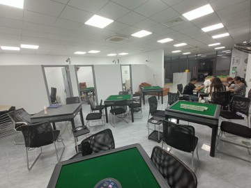 3156海宁长安杭派产业园区棋牌室台球空店免费转让